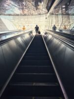 Heavy-duty escalator - Image 3