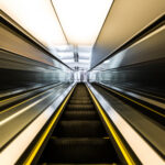 Heavy-duty escalator