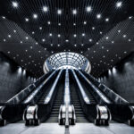 Heavy-duty escalator
