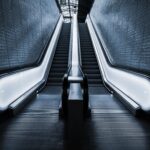 Heavy-duty escalator