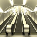 Heavy-duty escalator