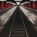 Heavy-duty escalator